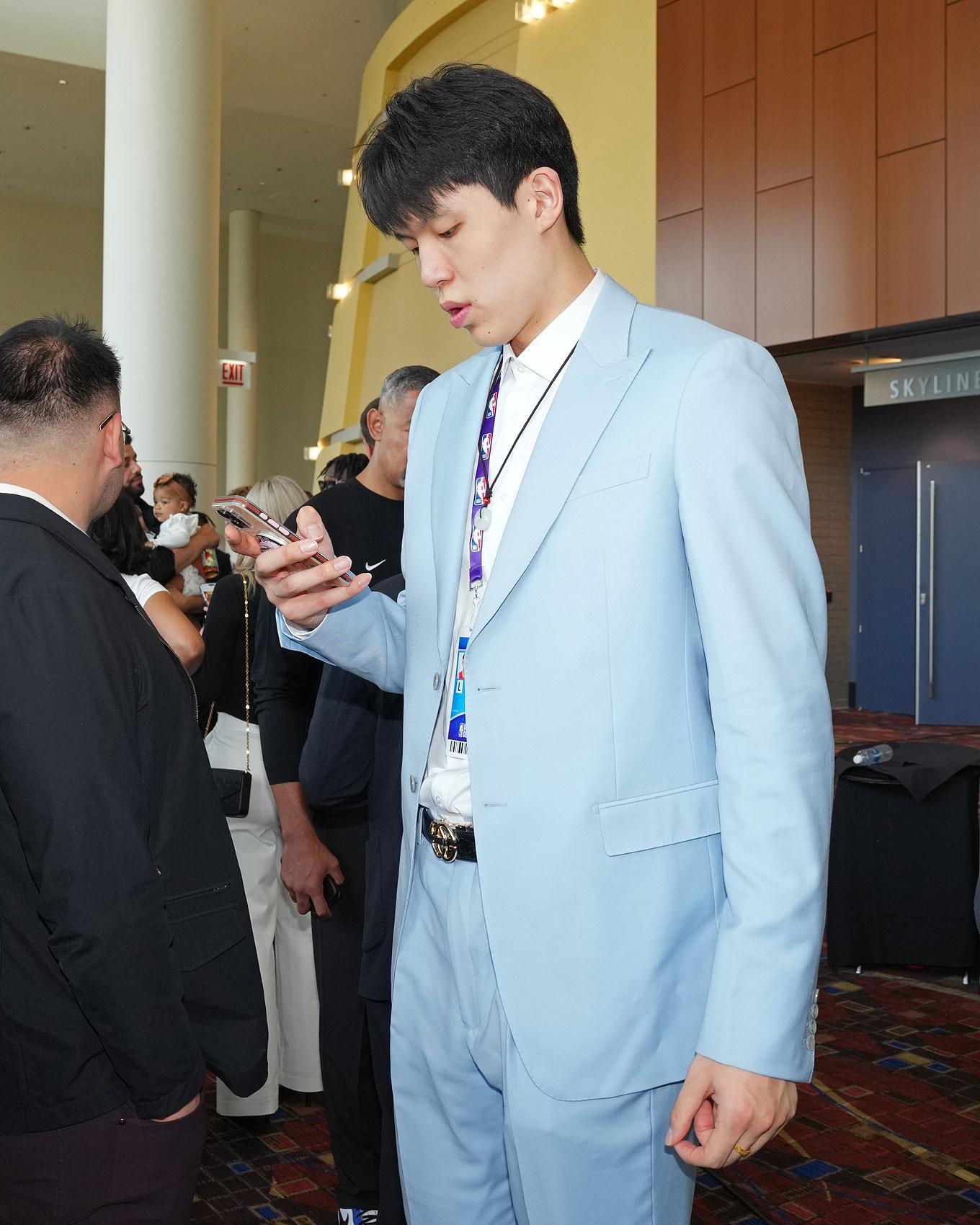 杨瀚森大考还剩一周！NBA官宣最终提前参选球员名单 剩余46人